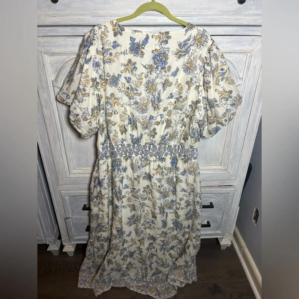 Lea White Floral Puff‎ Sleeve Midi Dresss Feminine Dainty Garden Party Romantic